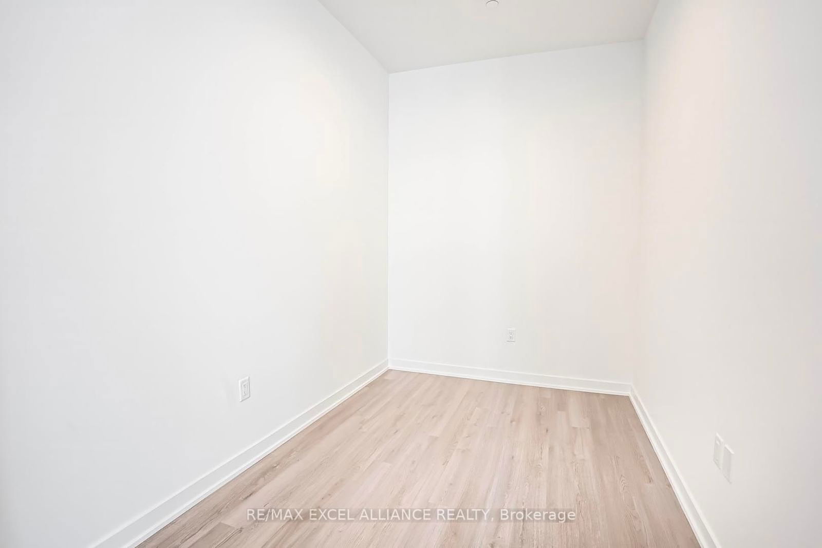 357 King St W, unit 203 for sale - image #15