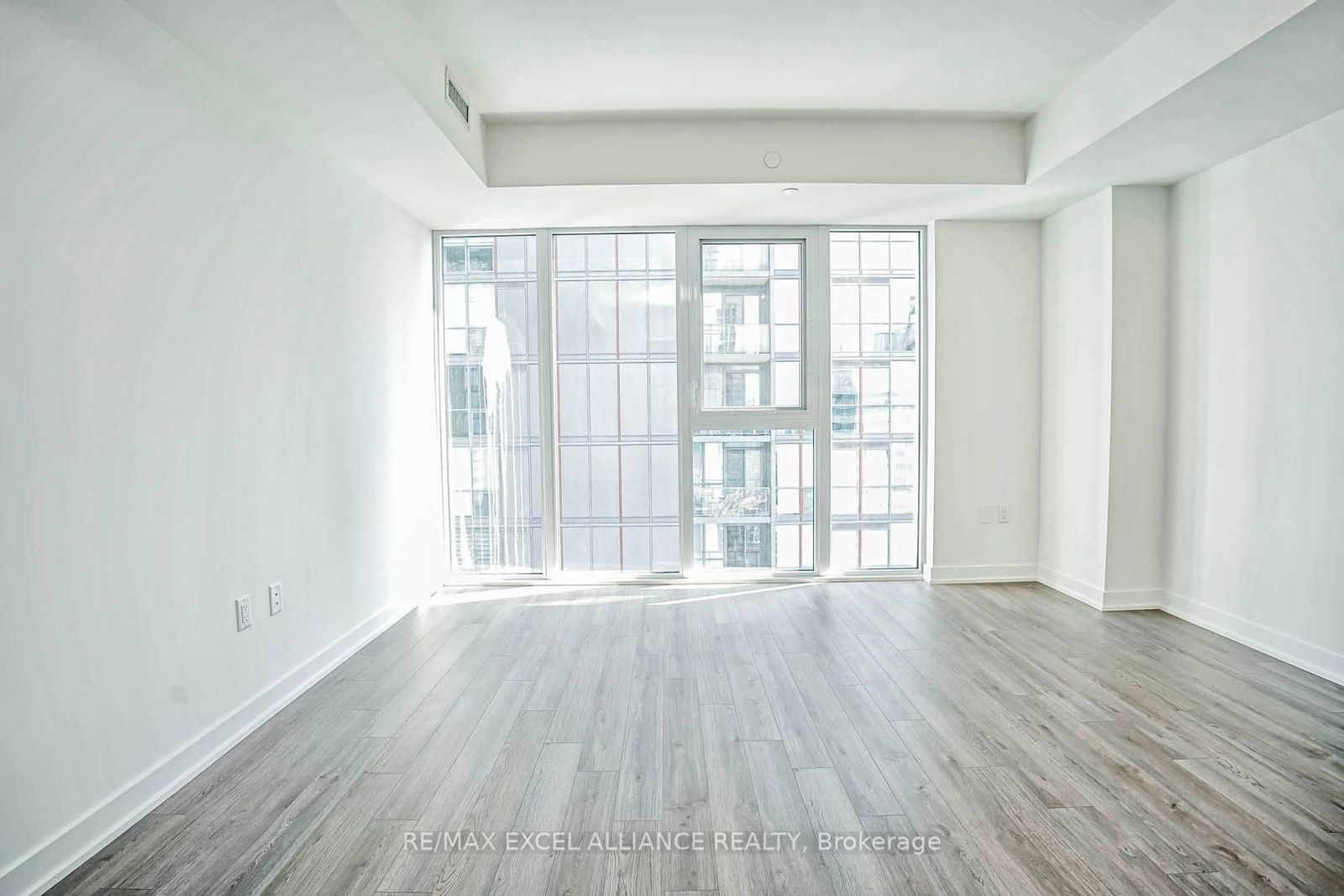 357 King St W, unit 3009 for sale