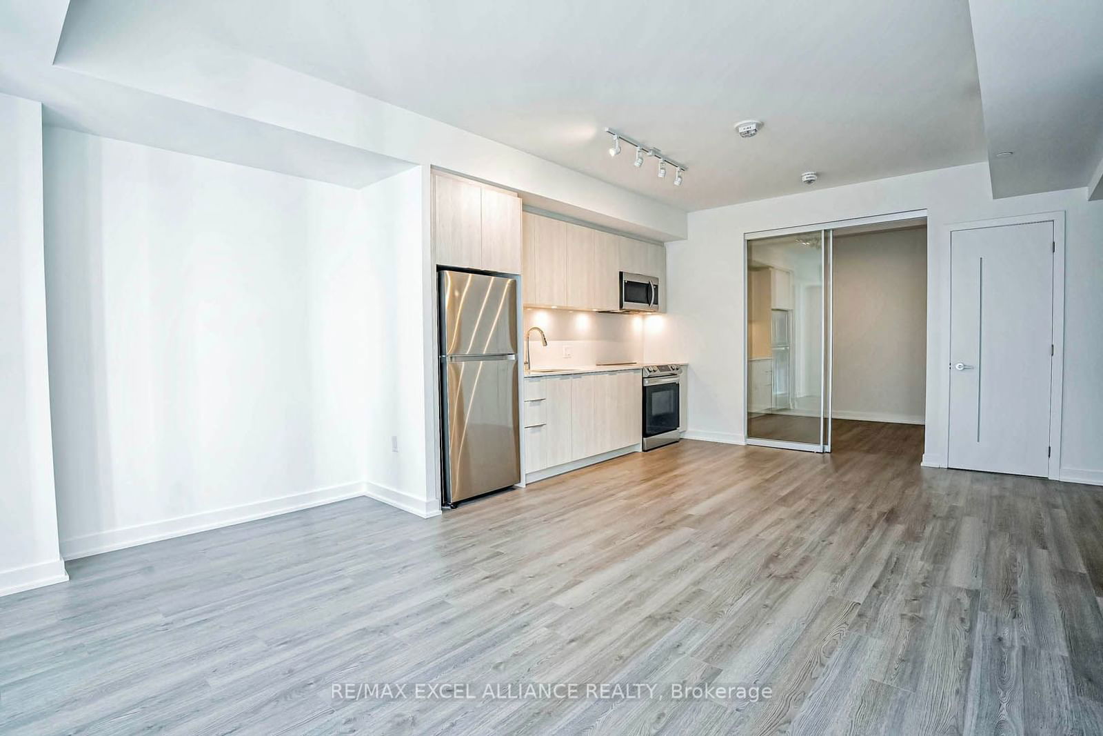 357 King St W, unit 3009 for sale