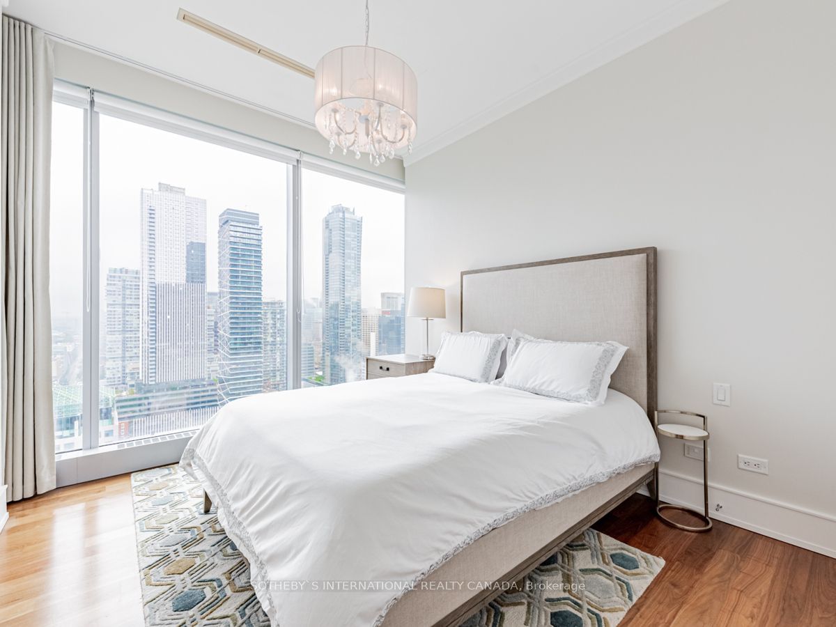 183 Wellington St W, unit 2701 for rent - image #7