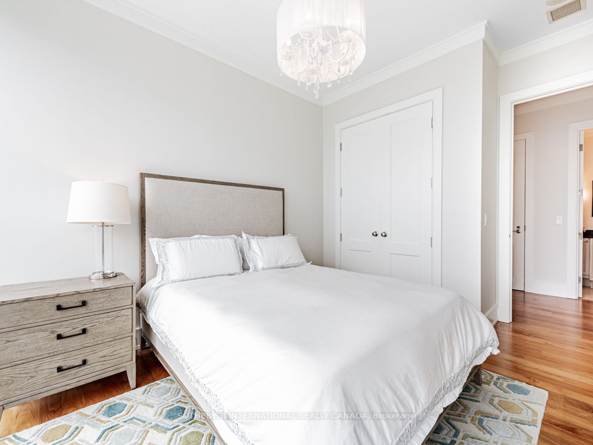 183 Wellington St W, unit 2701 for rent - image #8