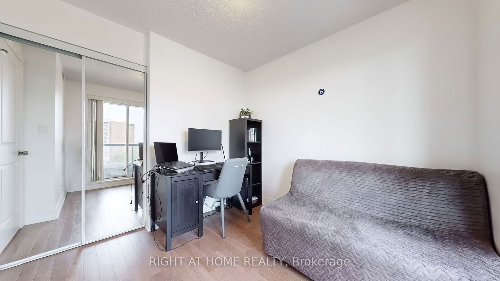 30 Herons Hill Way, unit 1002 for rent - image #15