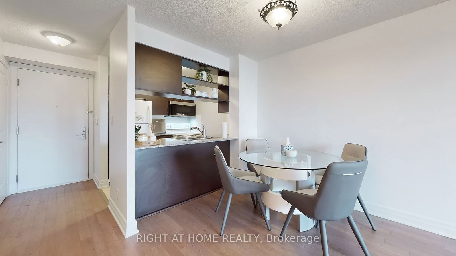 30 Herons Hill Way, unit 1002 for rent - image #9