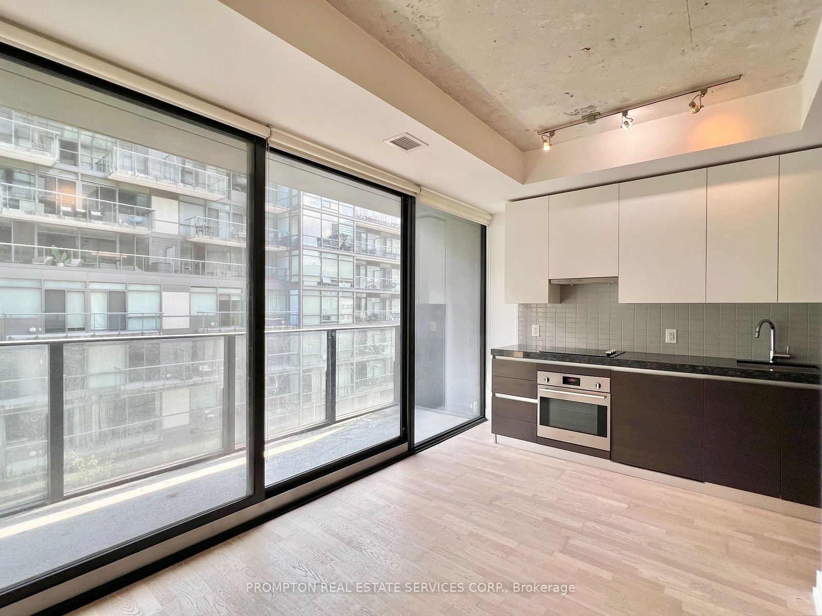 38 Stewart St, unit 501 for rent - image #7