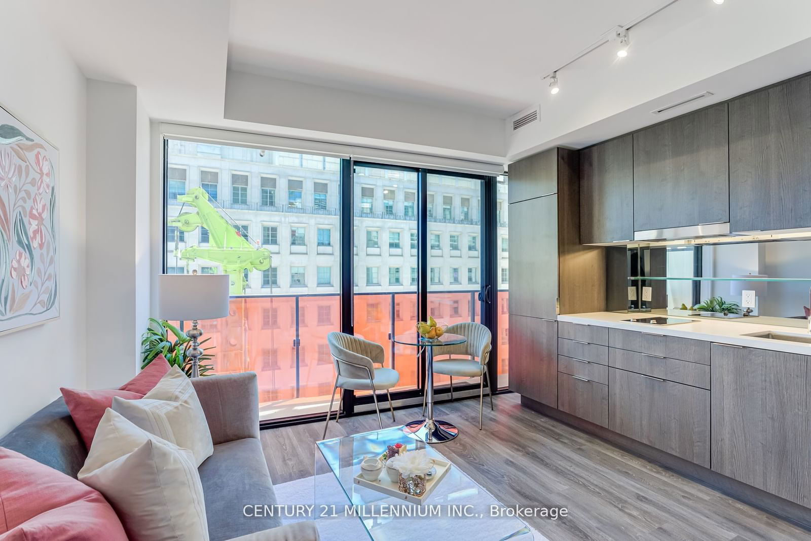 215 Queen St W, unit 710 for sale - image #7