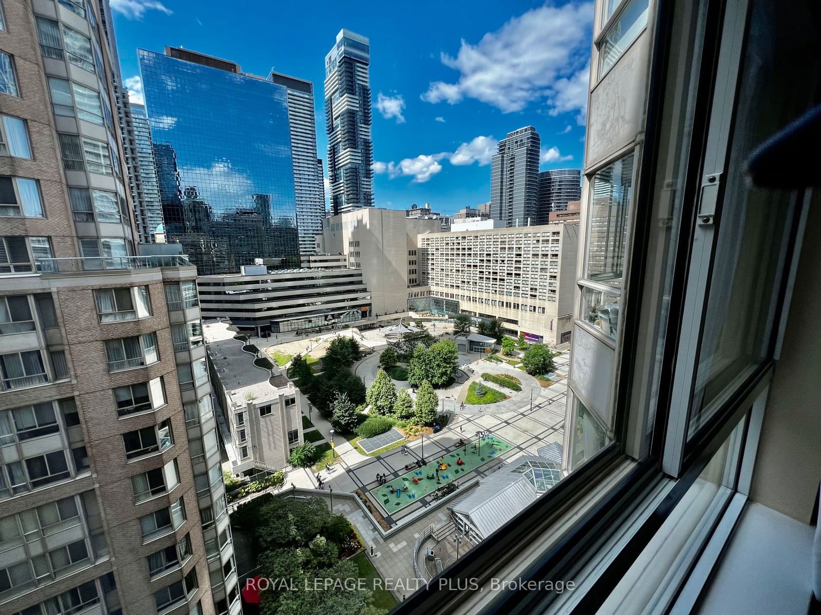 44 Gerrard St W, unit 1601 for sale - image #26