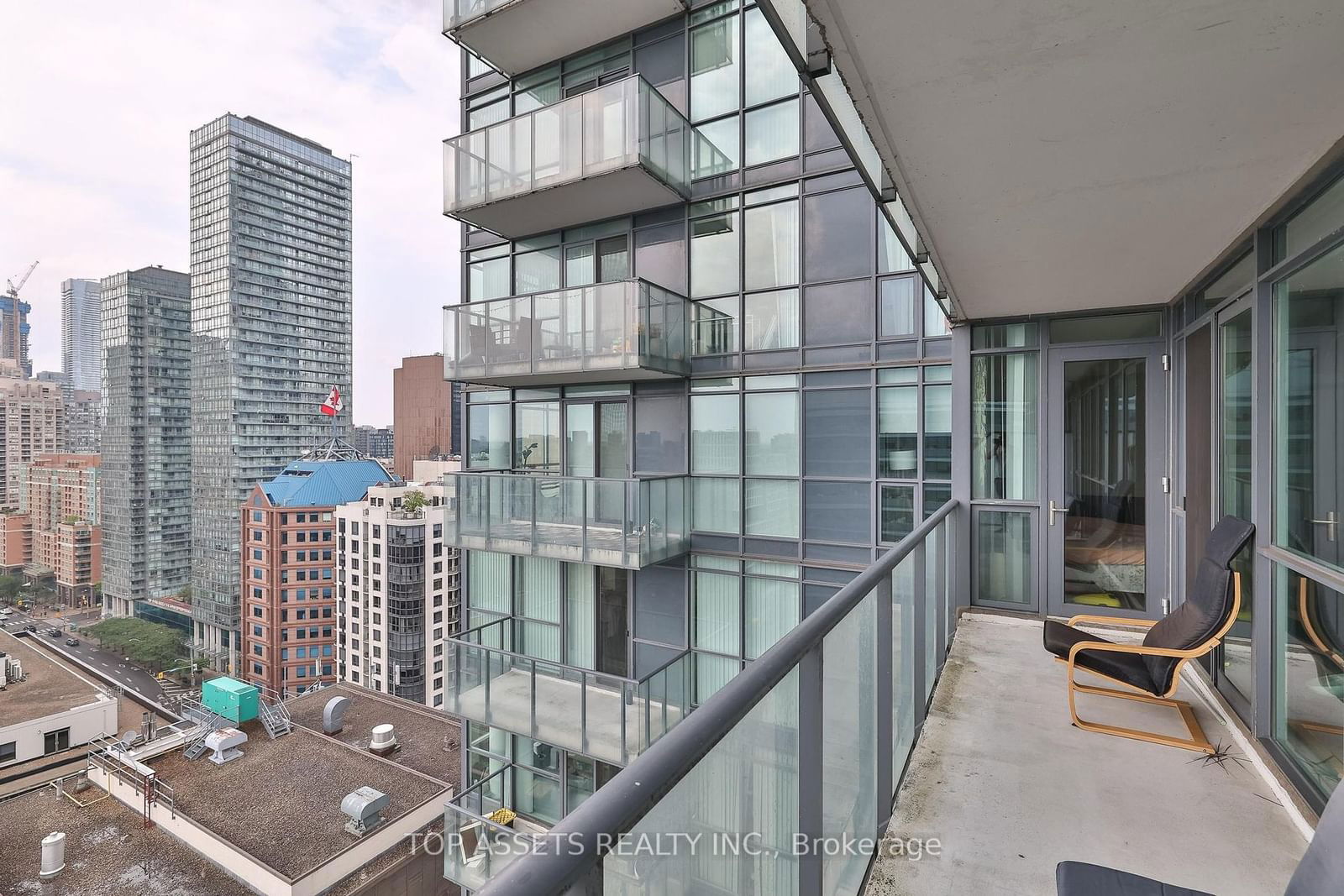 770 Bay St, unit 2112 for rent - image #17