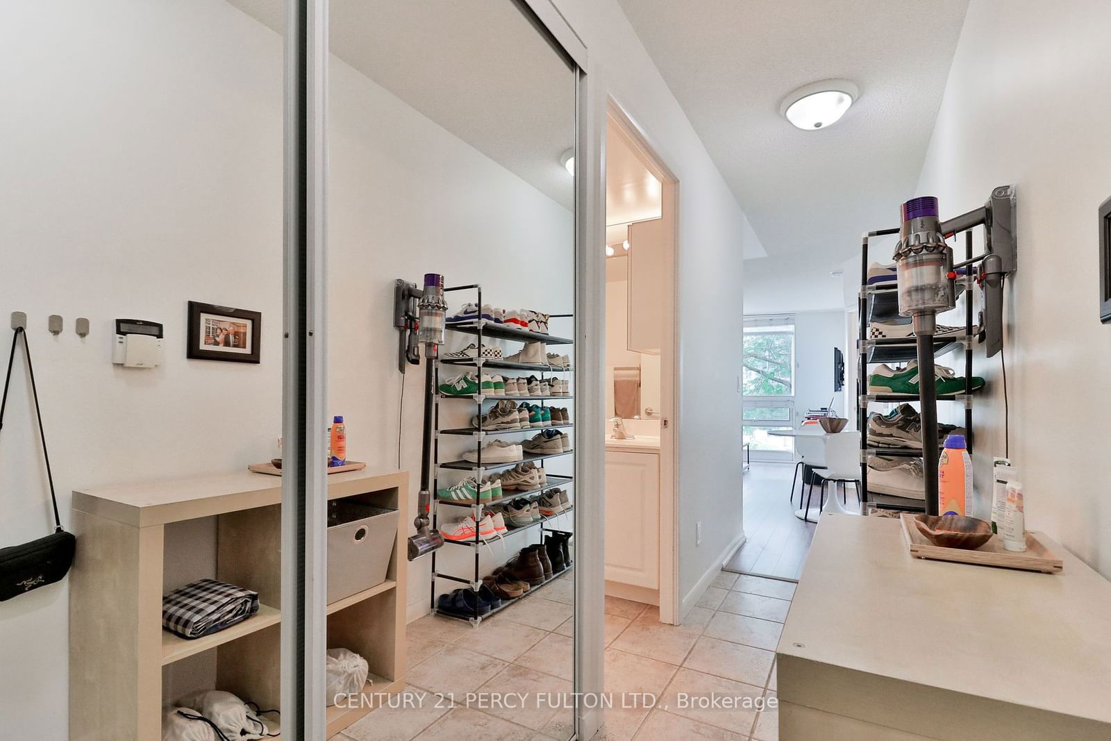 219 Fort York Blvd, unit 910 for sale