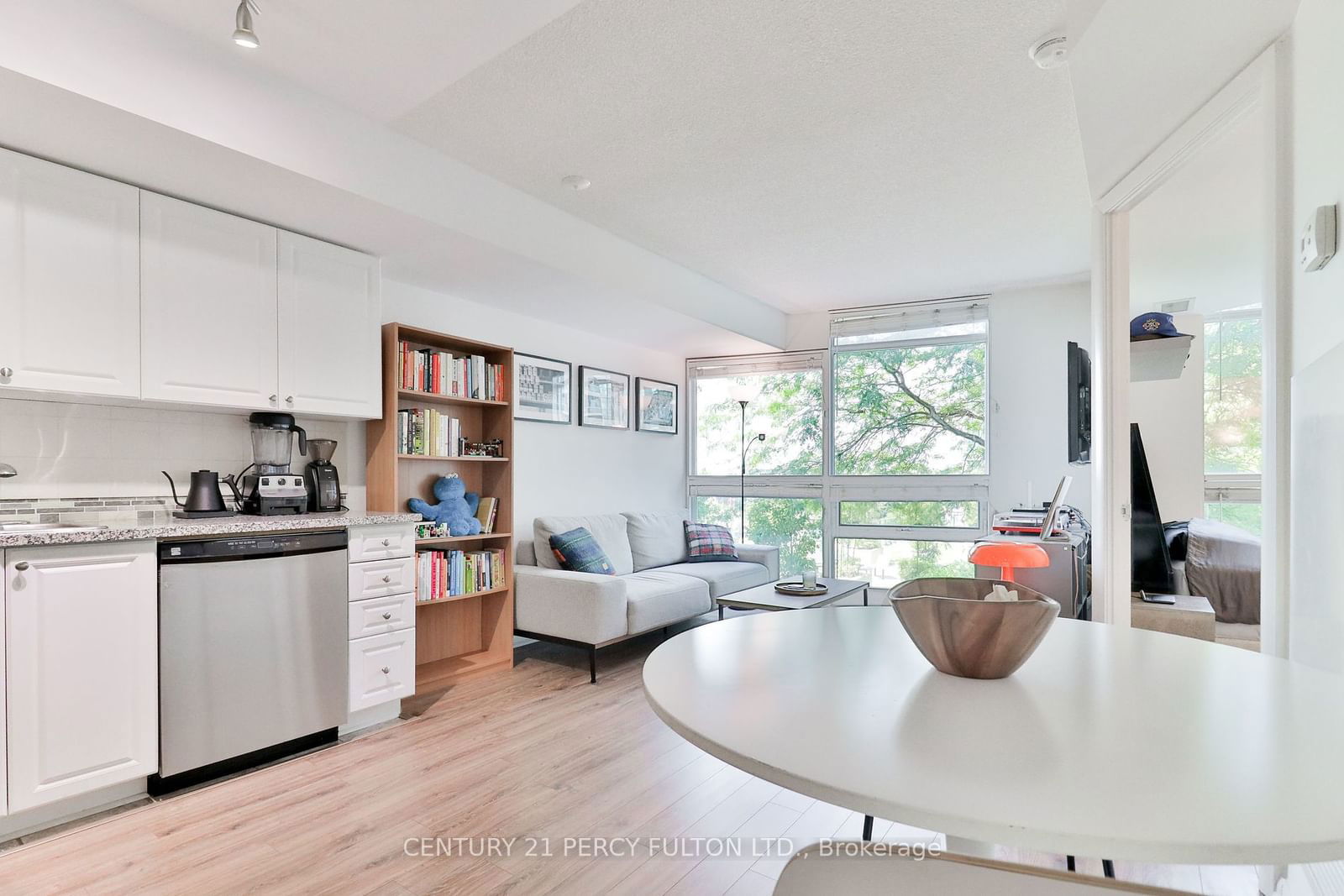 219 Fort York Blvd, unit 910 for sale - image #4