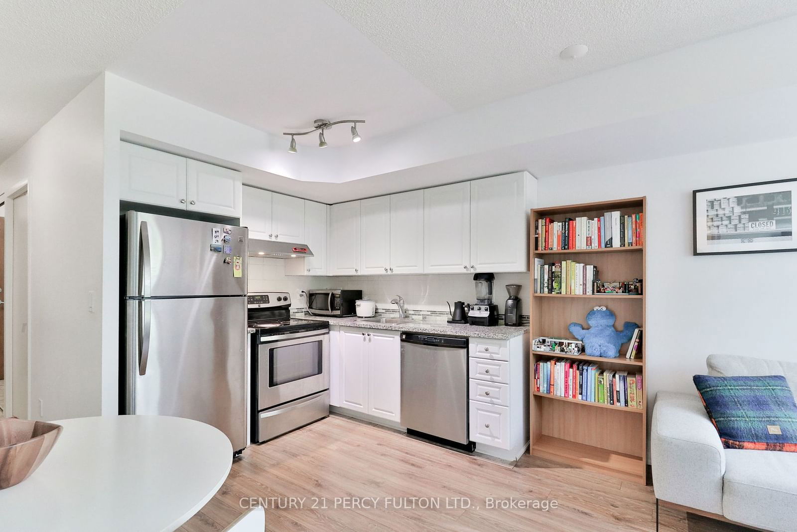 219 Fort York Blvd, unit 910 for sale