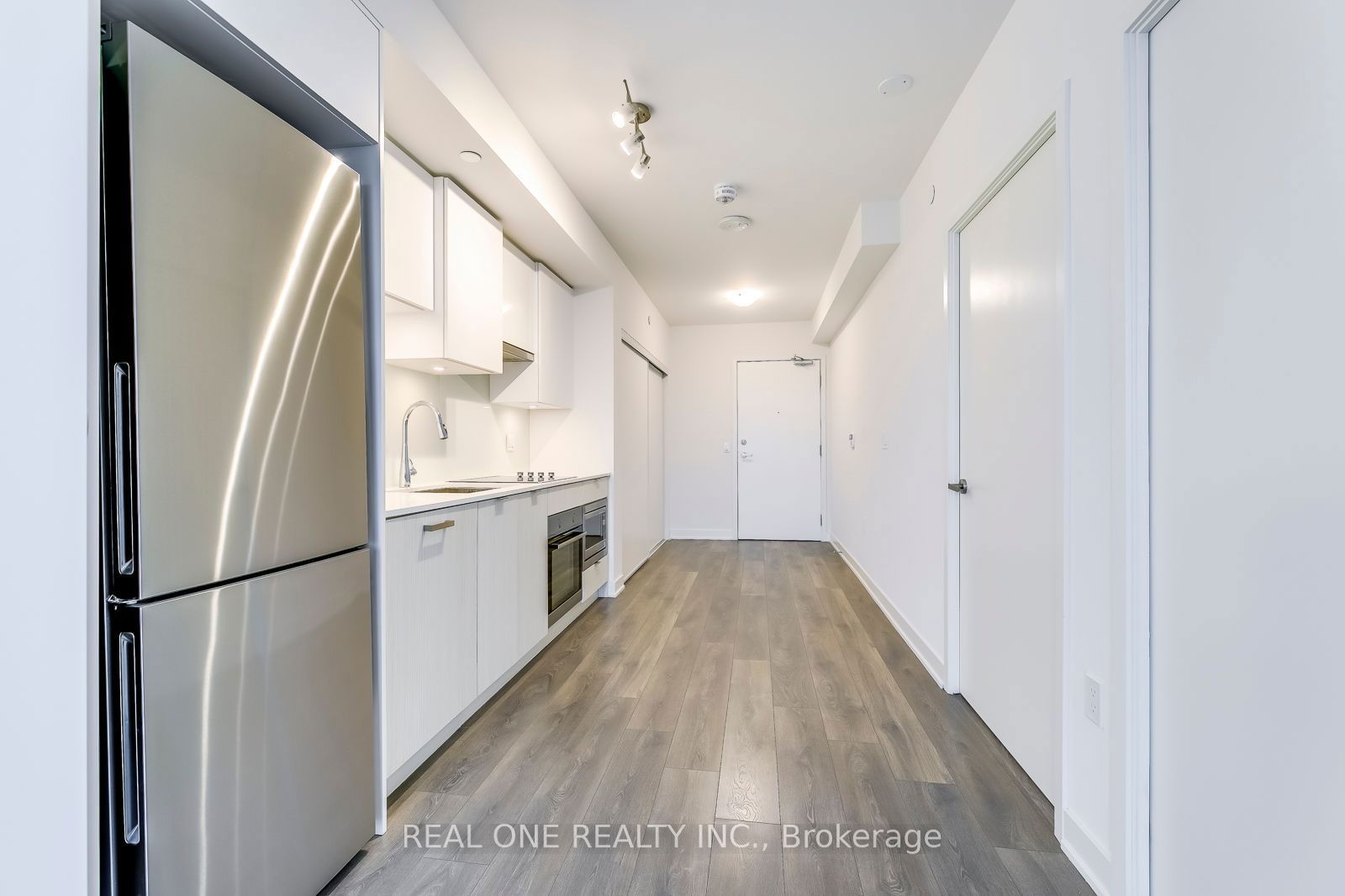 99 Broadway Ave, unit 3001 for rent - image #13