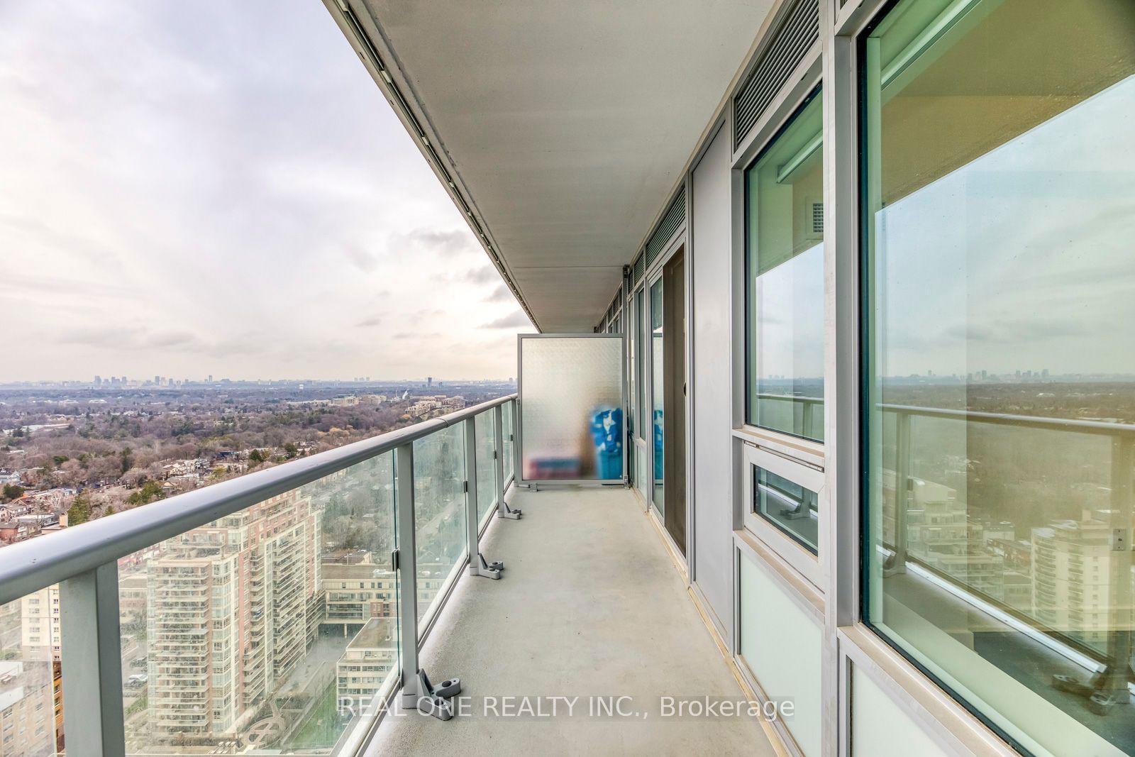 99 Broadway Ave, unit 3001 for rent - image #17