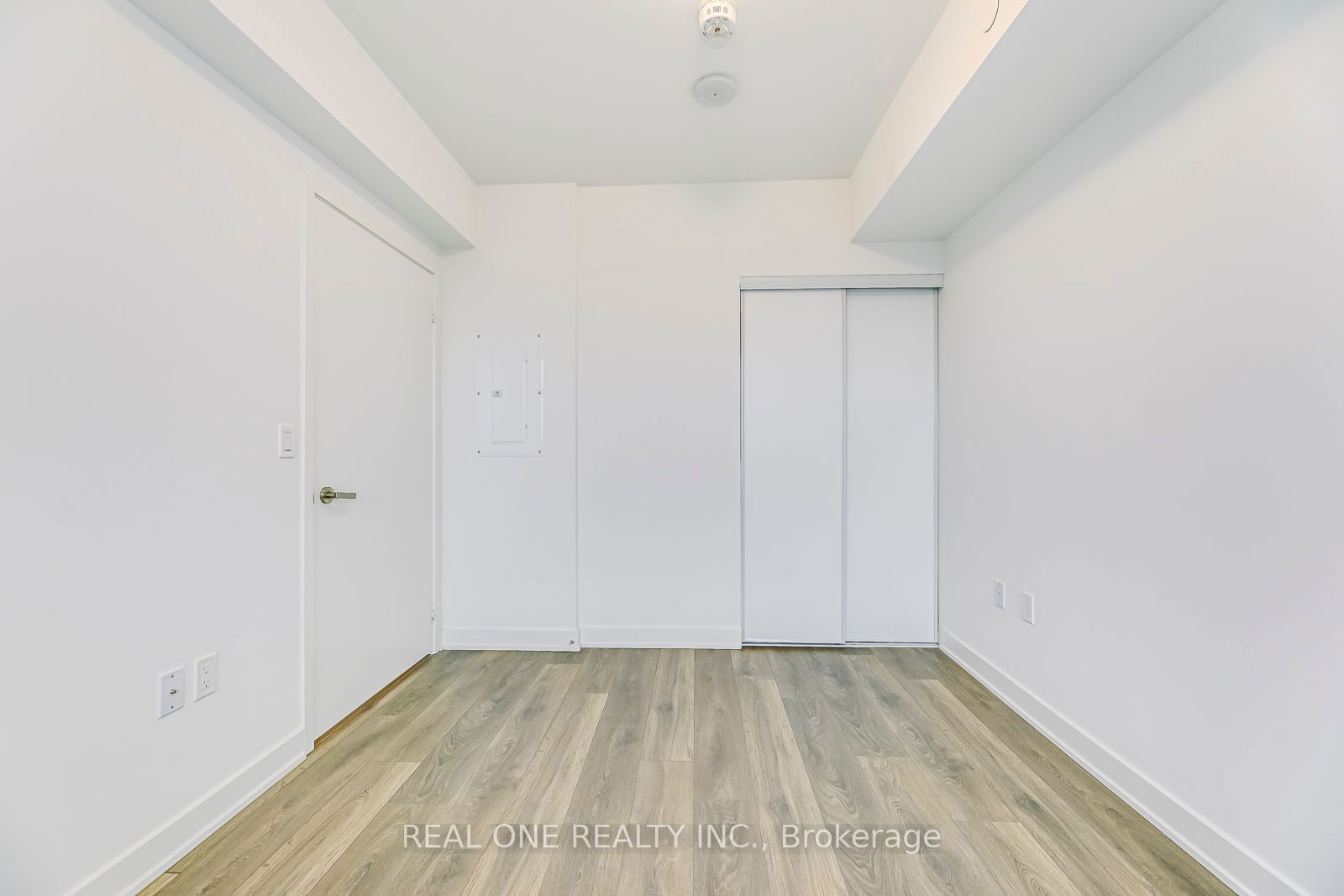 99 Broadway Ave, unit 3001 for rent - image #22