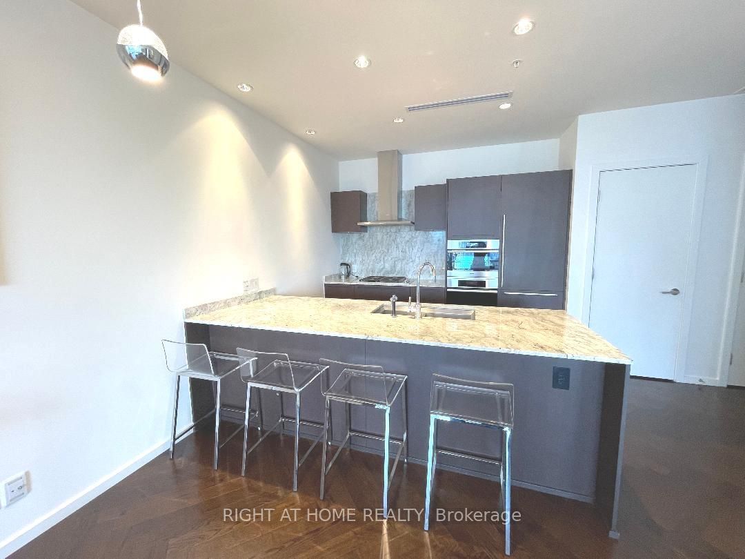 180 University Ave, unit 5607 for sale - image #8