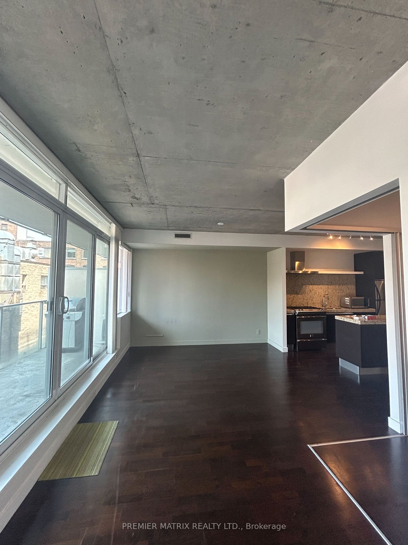 75 Portland St, unit 413 for rent - image #8