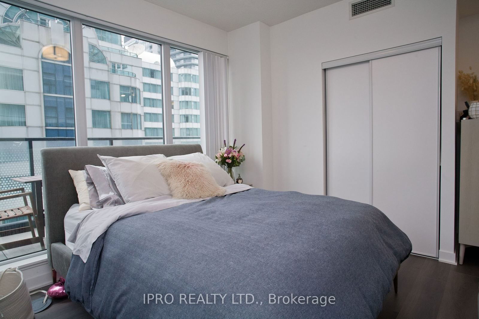 125 Blue Jays Way, unit 1905 for sale - image #15