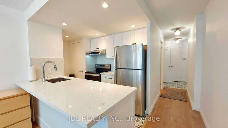 8 York St, unit 1005 for rent - image #1