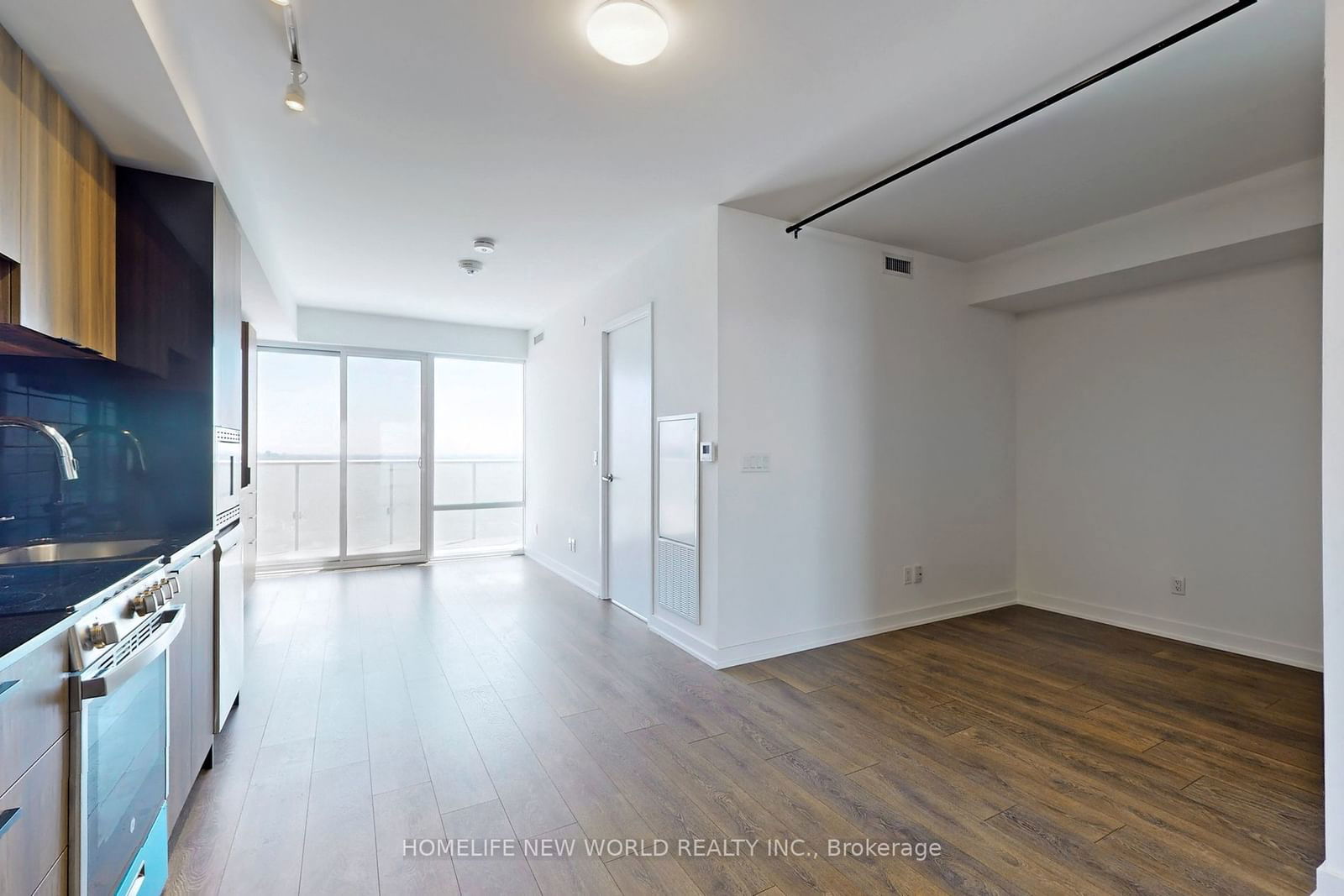 501 Yonge St, unit 4207 for sale