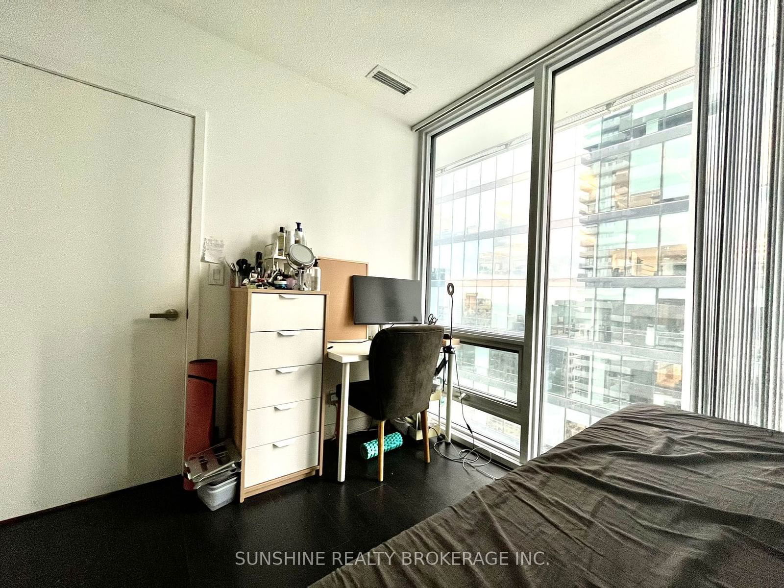 100 Harbour St, unit 3810 for rent - image #26