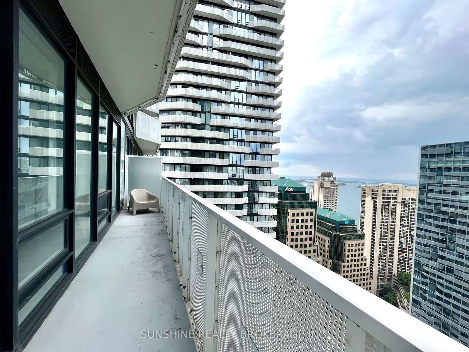 100 Harbour St, unit 3810 for rent - image #40