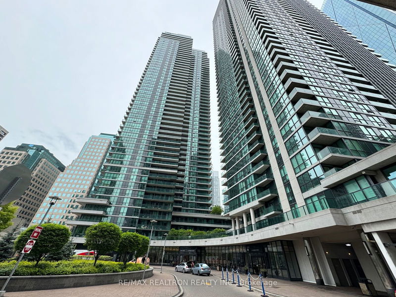 33 Bay St, unit 805 for sale - image #1