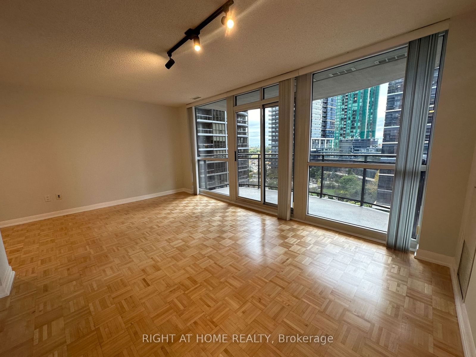 33 Sheppard Ave E, unit 1205 for sale - image #6