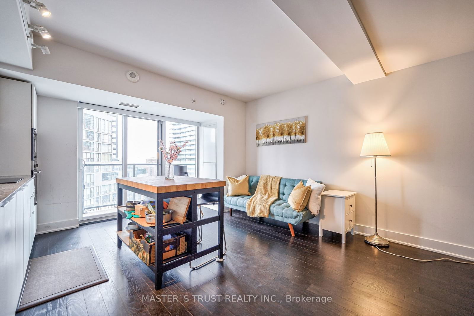 955 Bay St, unit 2301 for rent - image #7