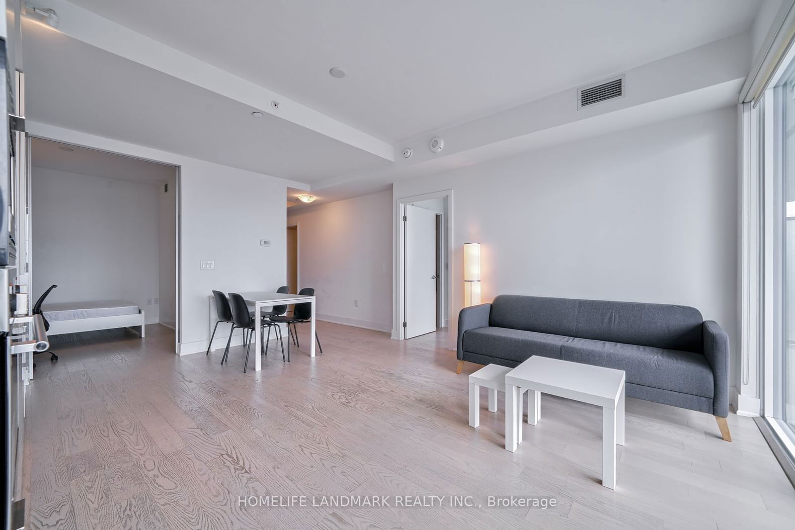 955 Bay St, unit 3801 for rent - image #12