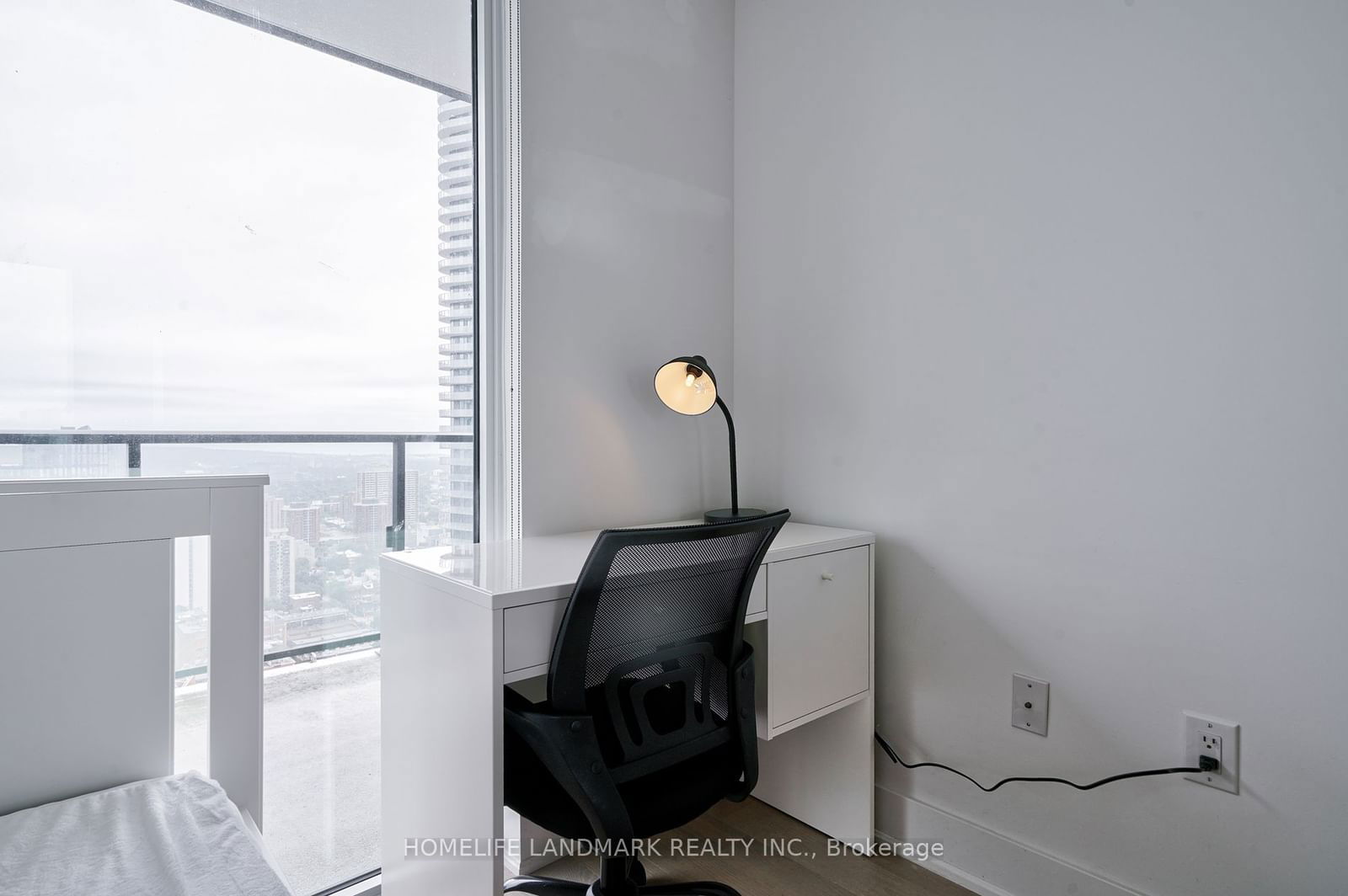 955 Bay St, unit 3801 for rent - image #20