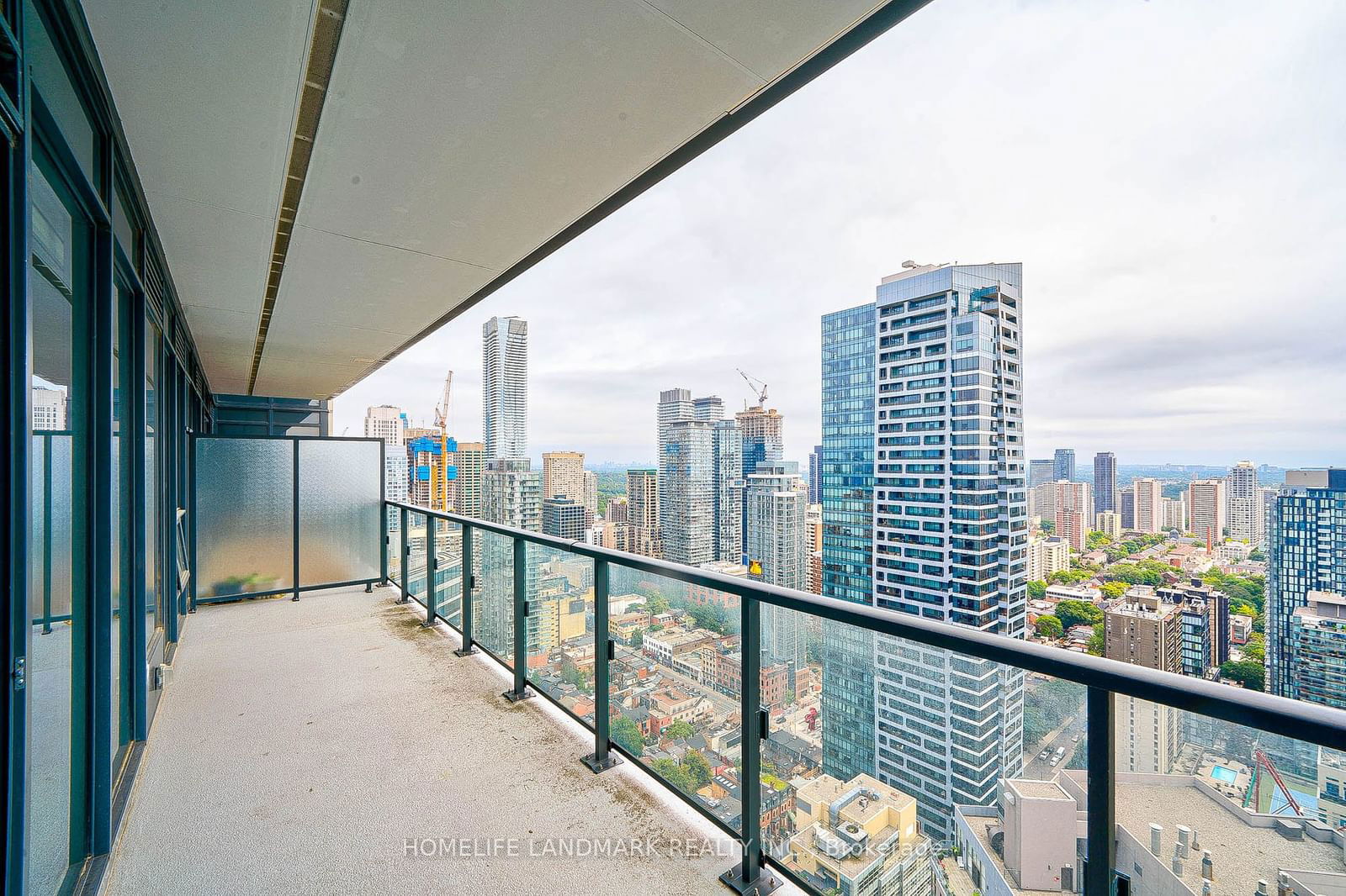 955 Bay St, unit 3801 for rent - image #26