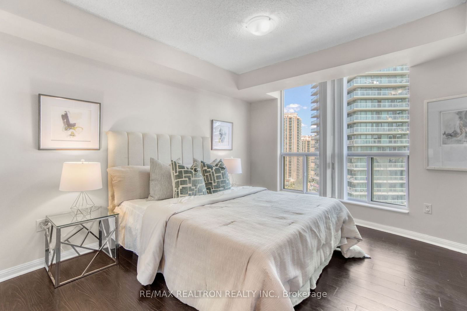 23 Lorraine Dr, unit 1916 for sale - image #16