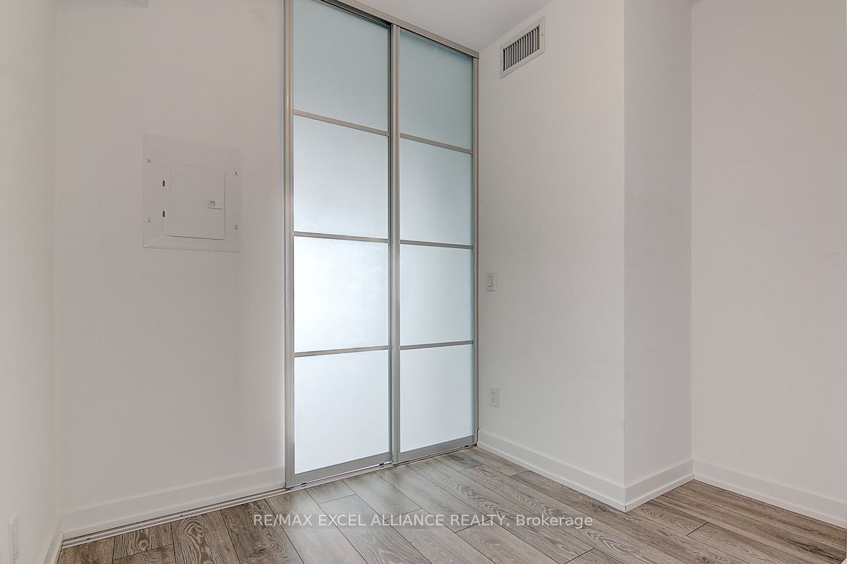 159 Wellesley St E, unit 1906 for sale - image #19