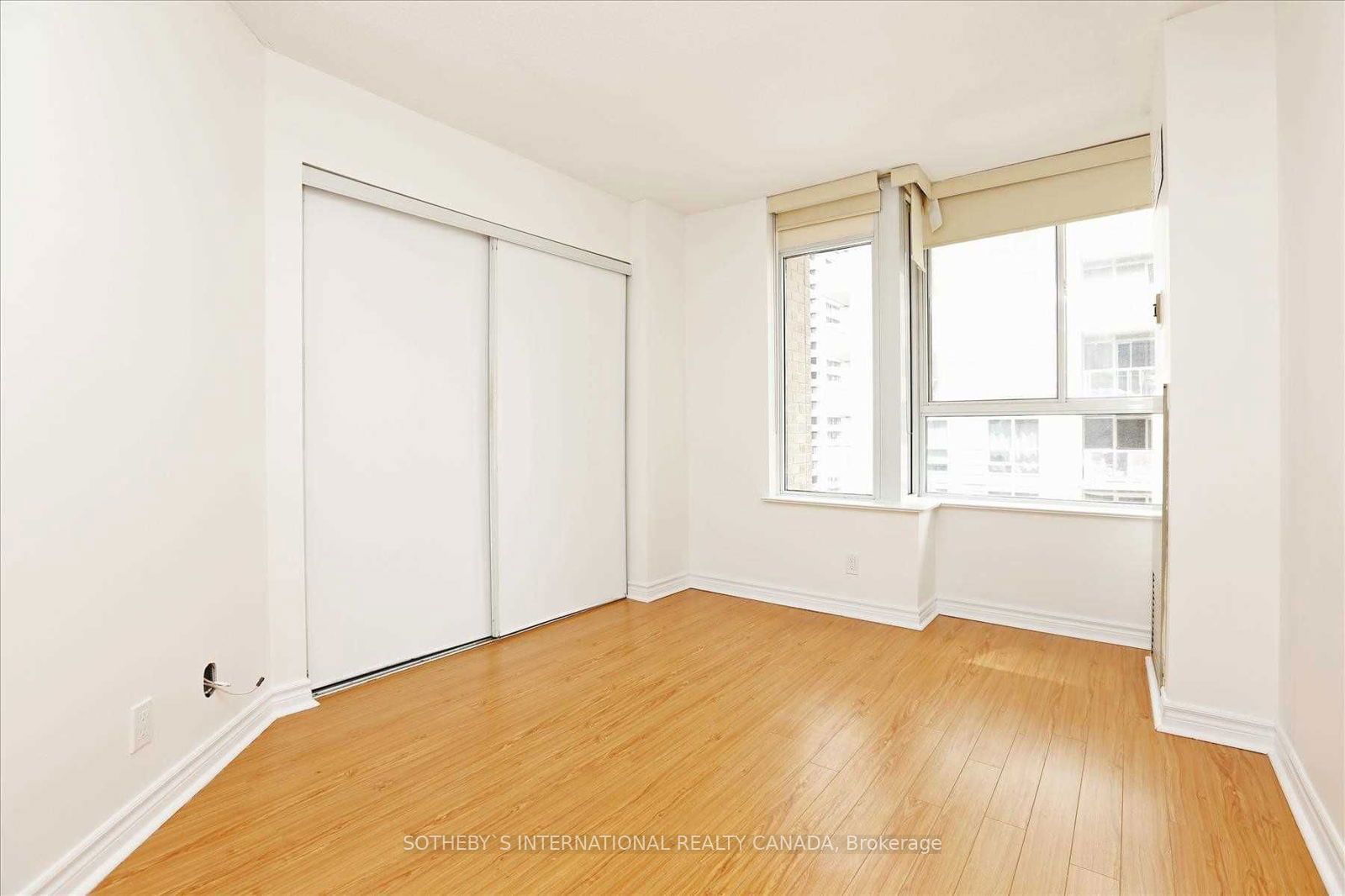 717 Bay St, unit 1408 for rent - image #10