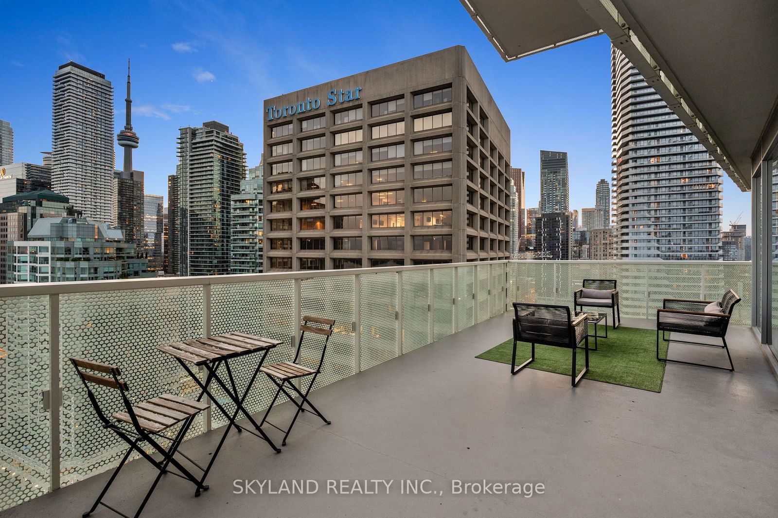 15 Queens Quay E, unit 2307 for rent - image #18