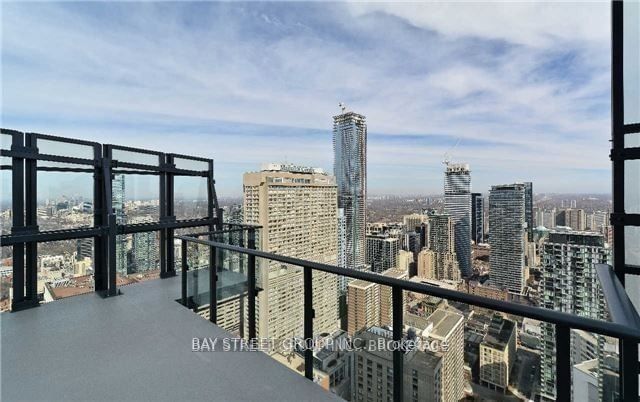 1080 Bay St, unit 3310 for rent