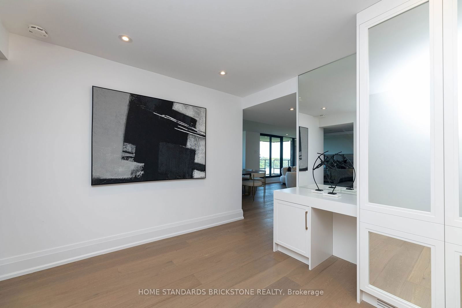 66 Collier St, unit 9 D for sale - image #5