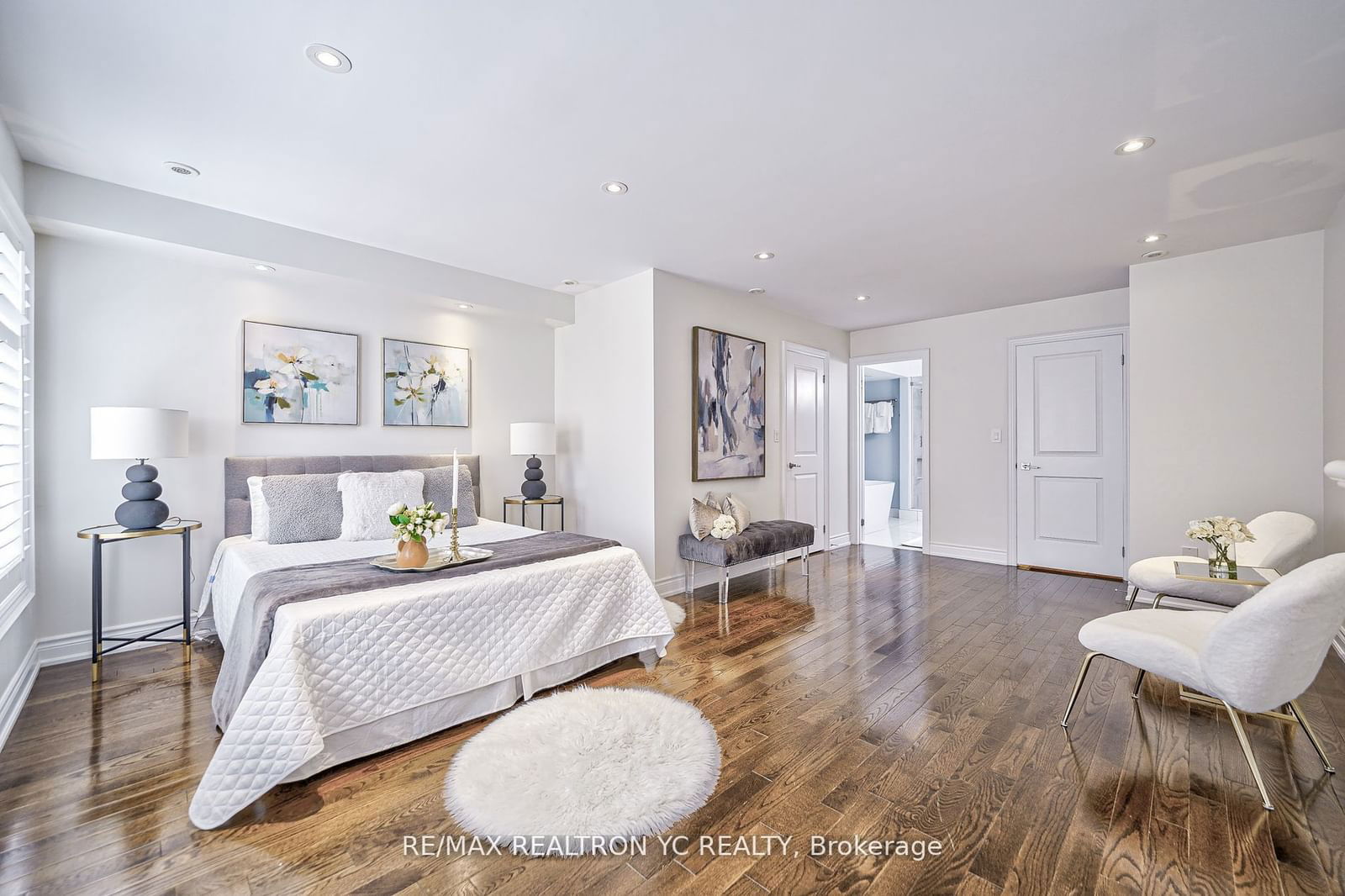 40 Hargrave Lane, unit 13 for sale - image #16