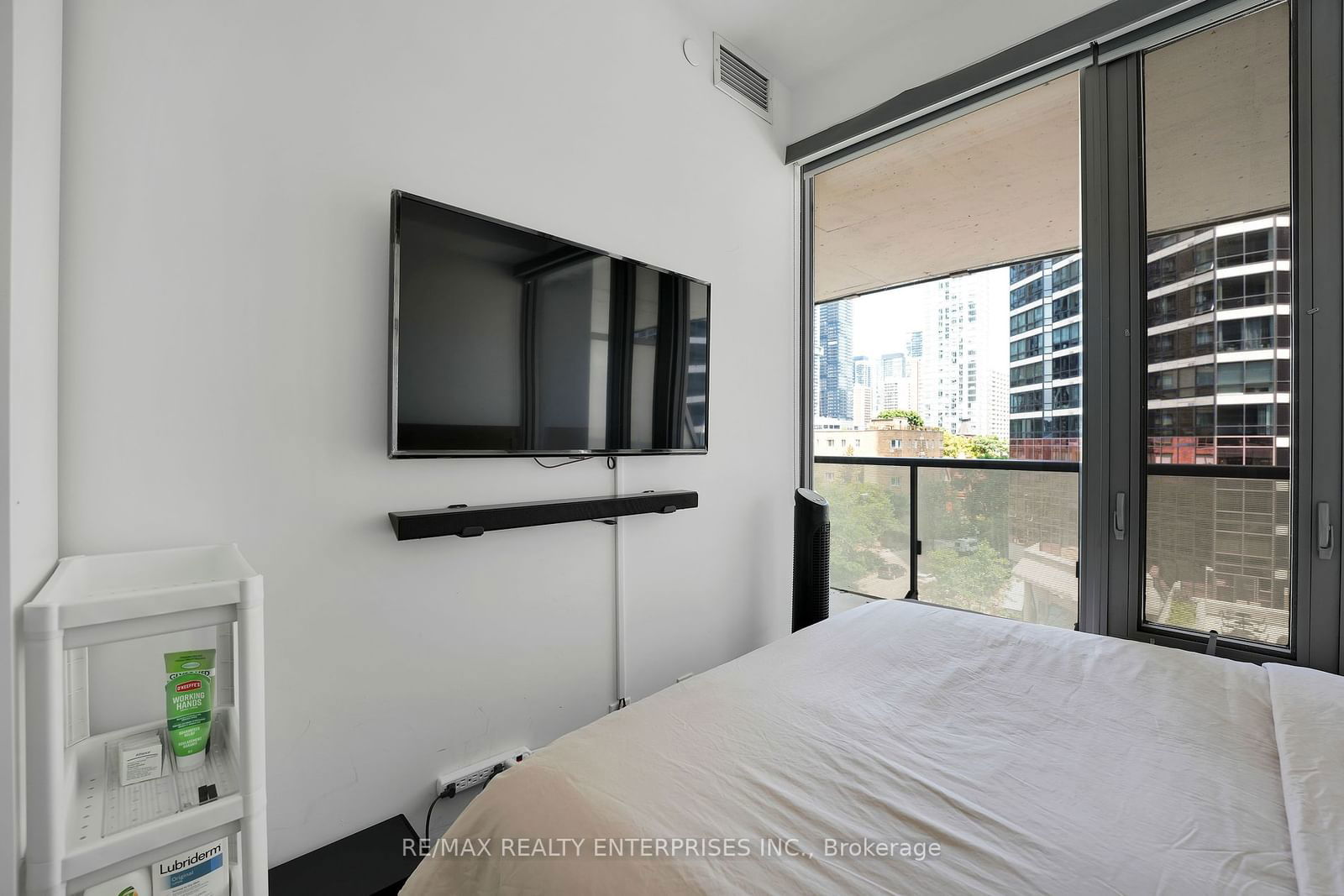 57 St Joseph St, unit 523 for sale - image #13