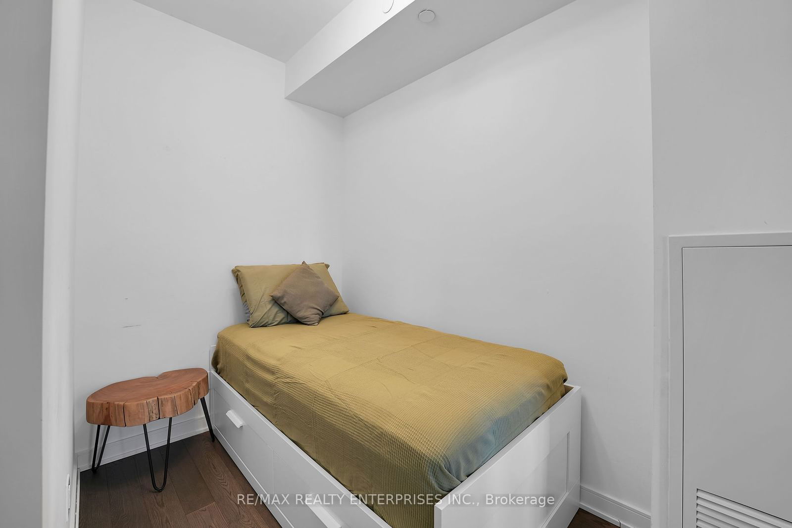 57 St Joseph St, unit 523 for sale - image #15