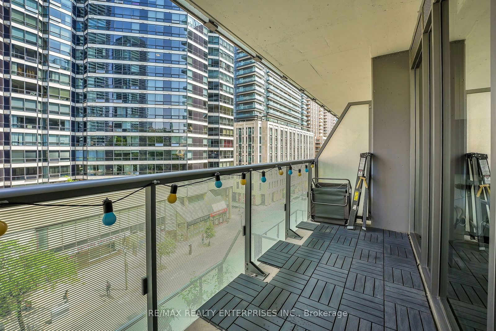 57 St Joseph St, unit 523 for sale