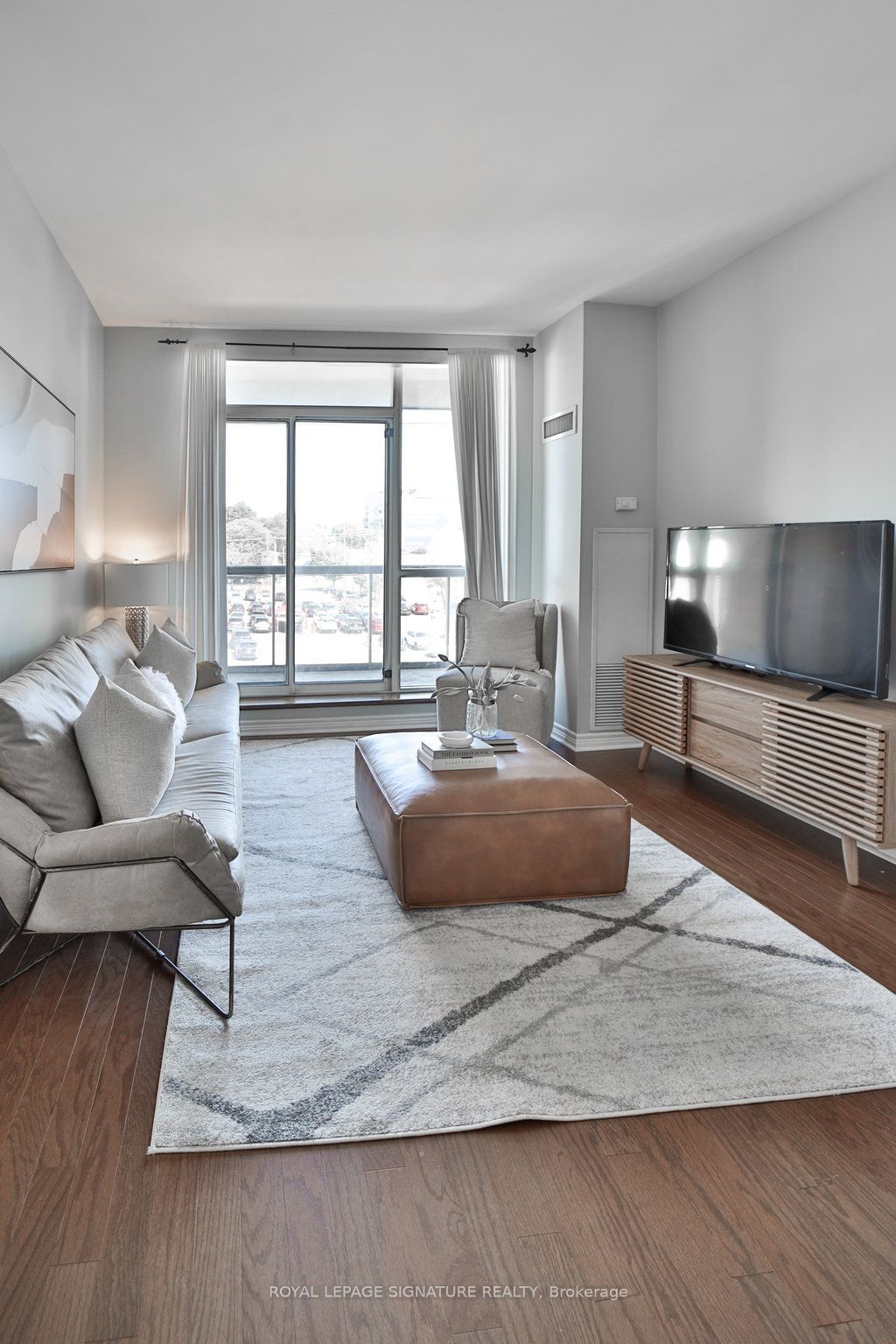 1750 Bayview Ave, unit 309 for sale - image #4