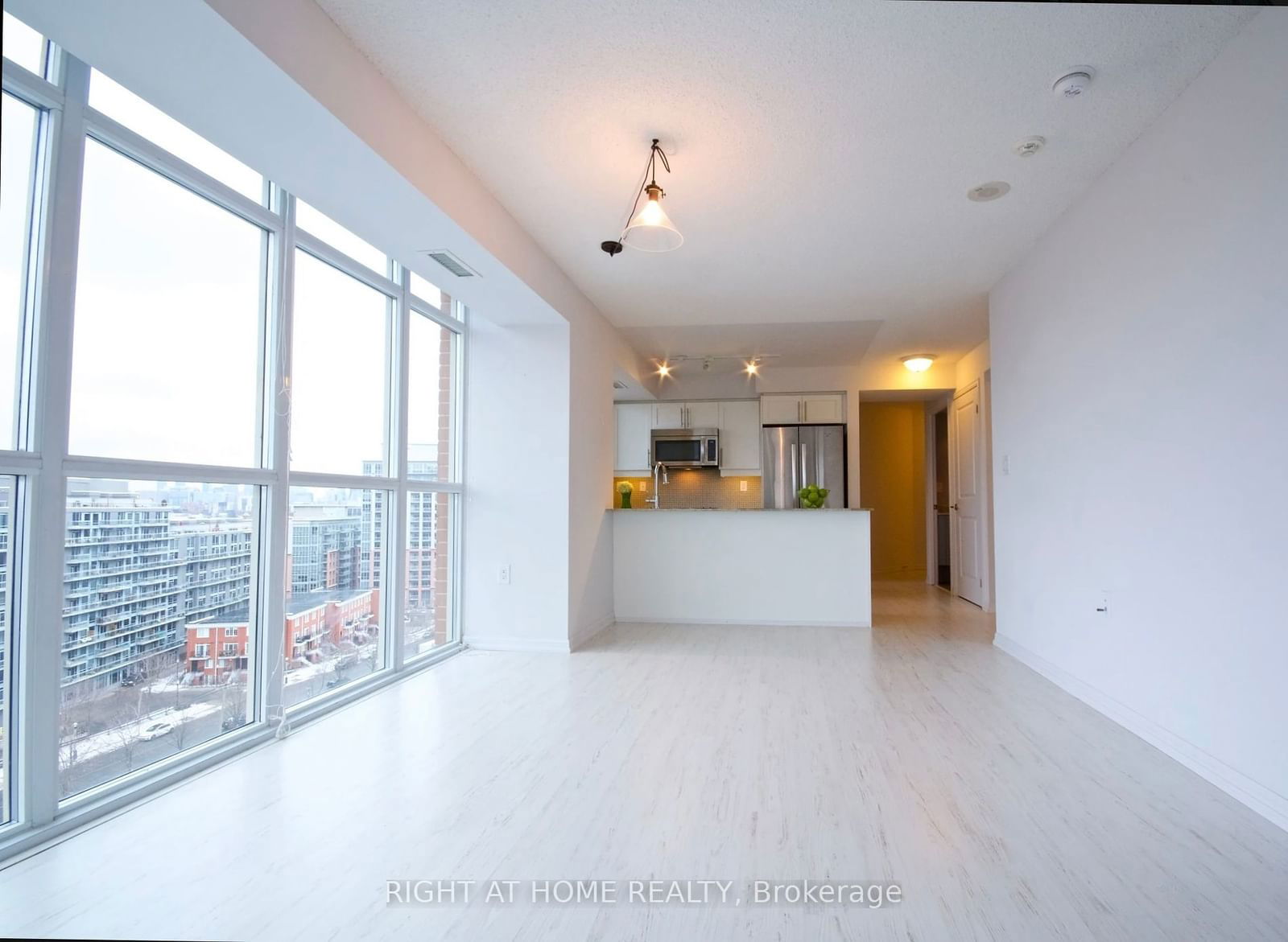 125 Western Battery Rd, unit 1115 for rent - image #16