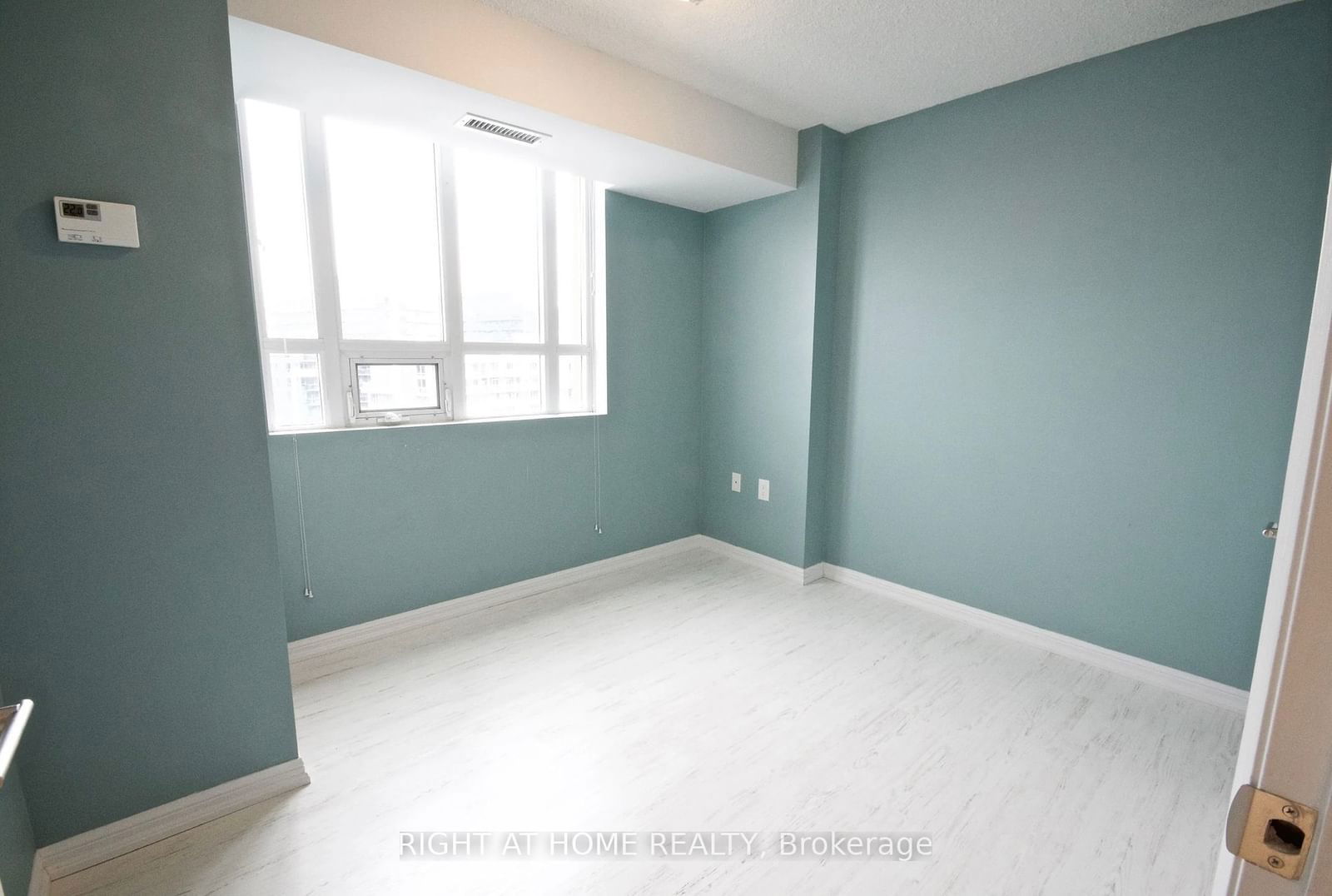 125 Western Battery Rd, unit 1115 for rent - image #23