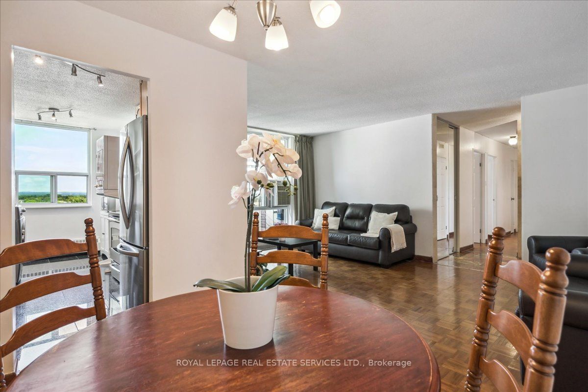 175 Hilda Ave, unit 806 for sale - image #19