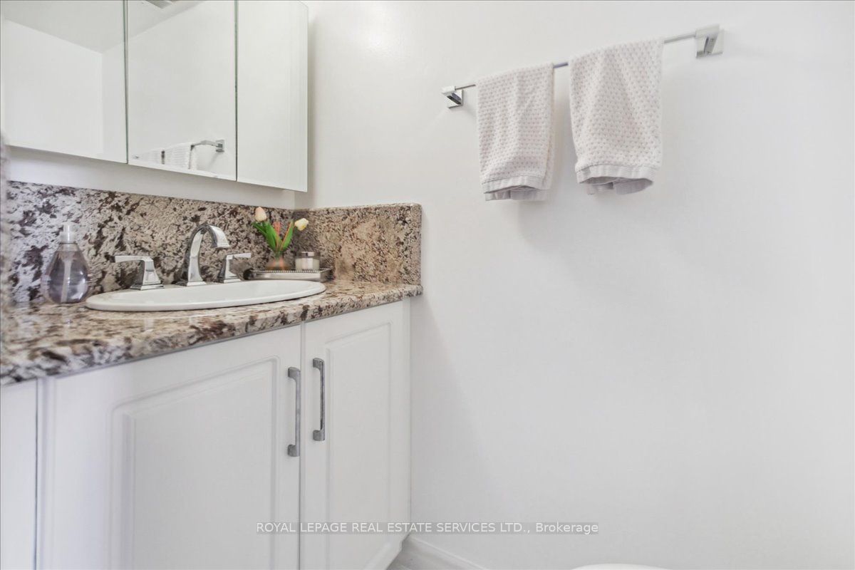 175 Hilda Ave, unit 806 for sale - image #31