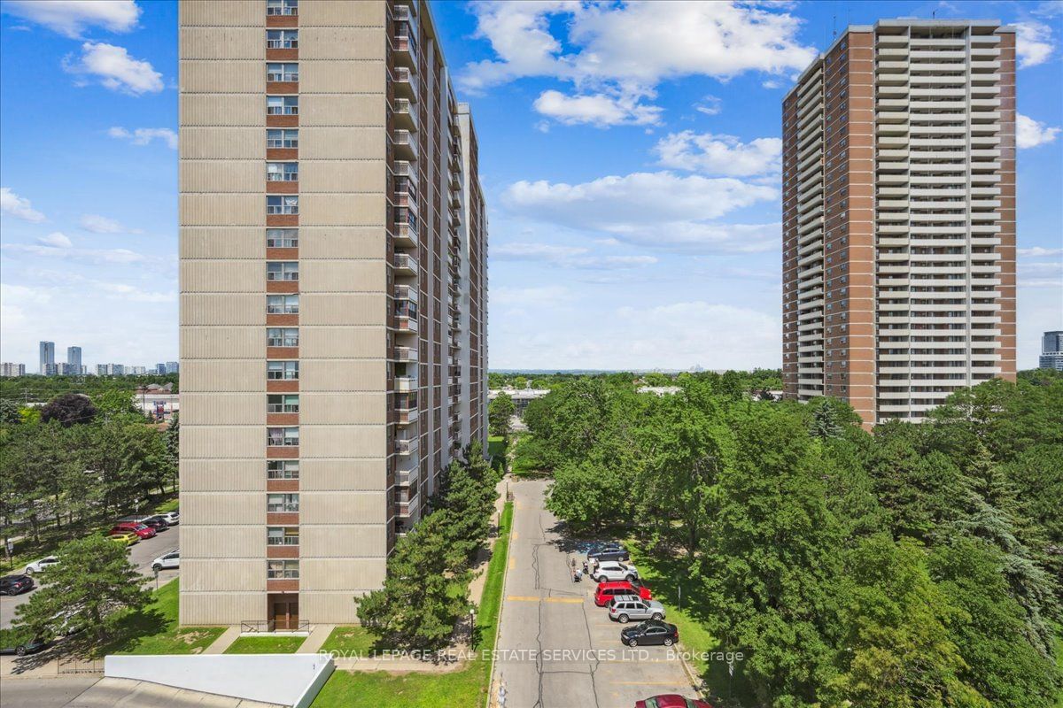 175 Hilda Ave, unit 806 for sale - image #33