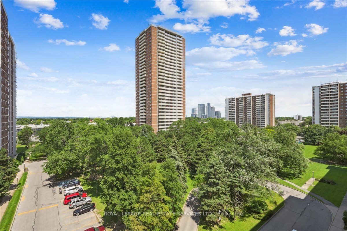 175 Hilda Ave, unit 806 for sale - image #35