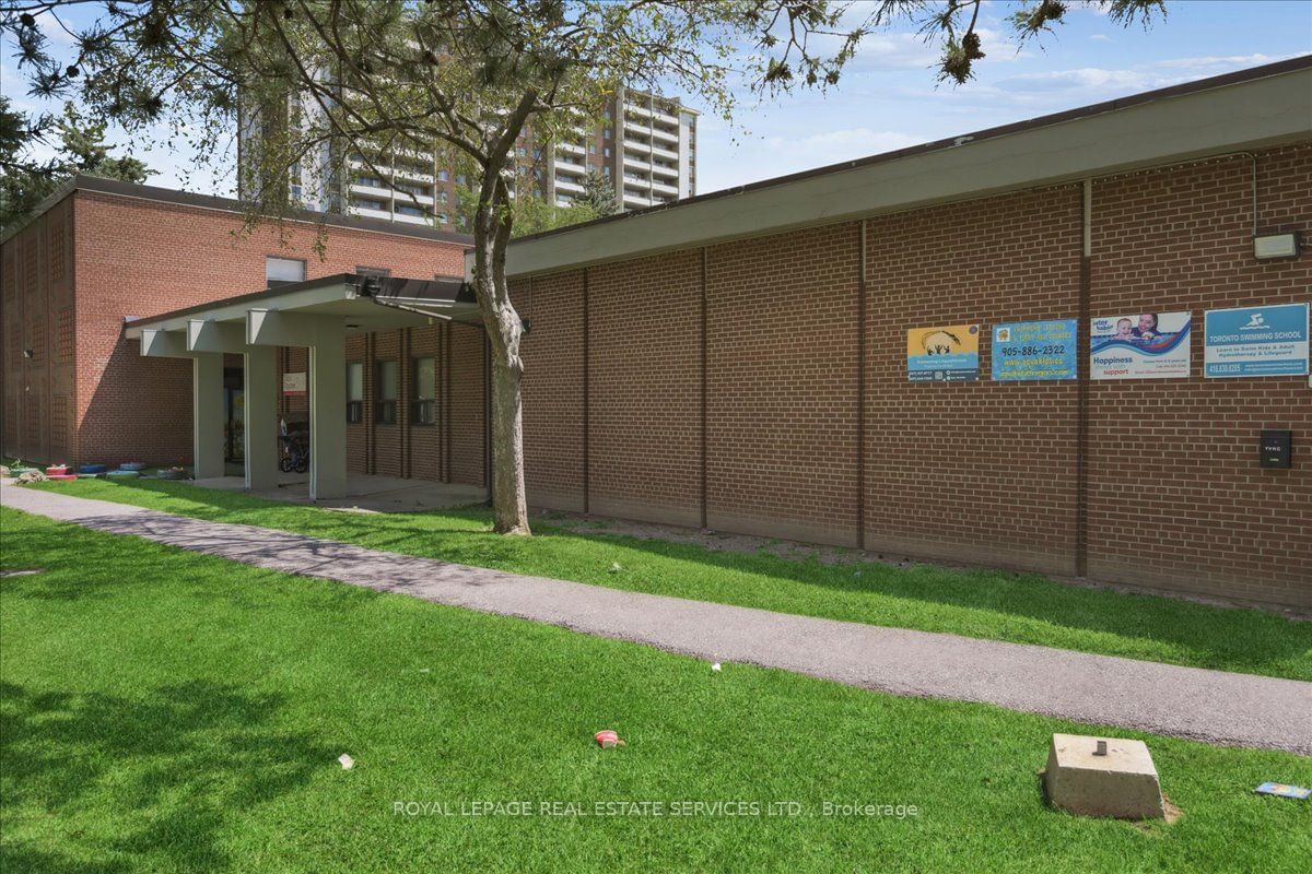 175 Hilda Ave, unit 806 for sale - image #37