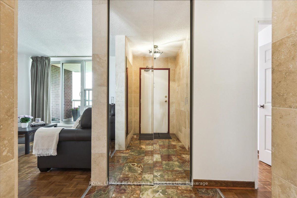 175 Hilda Ave, unit 806 for sale - image #7