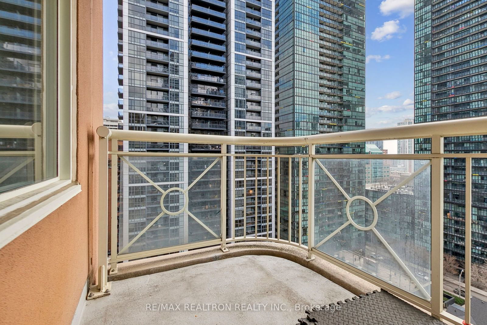 100 Hayden St, unit 1607 for sale - image #33